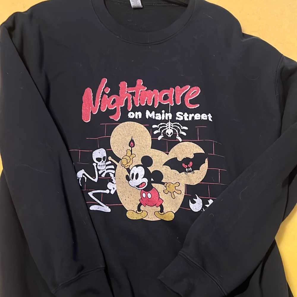 Crew neck